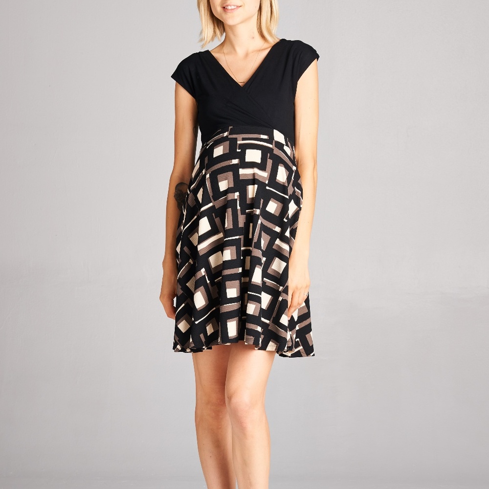 <CMD10302> Short Sleeve V neck Maternity Dress
